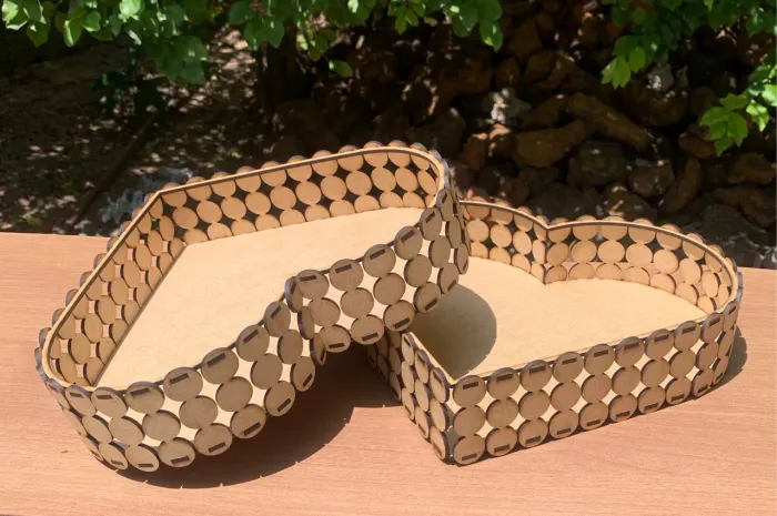 Bandeija perolada coração 