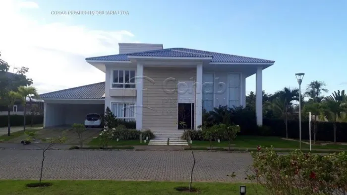 Casa ampla e sofisticada no Condomínio Park Ville, com 4 suítes e 464 m² de área construíd