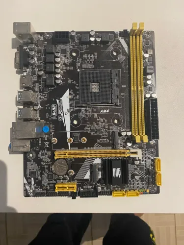 Placa mãe G-A320