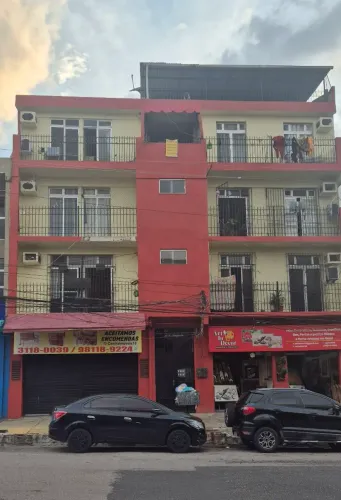 Excelente apartamento de 1/4 na Tv Humaitá esquina Av Duque de Caxias (Frente)