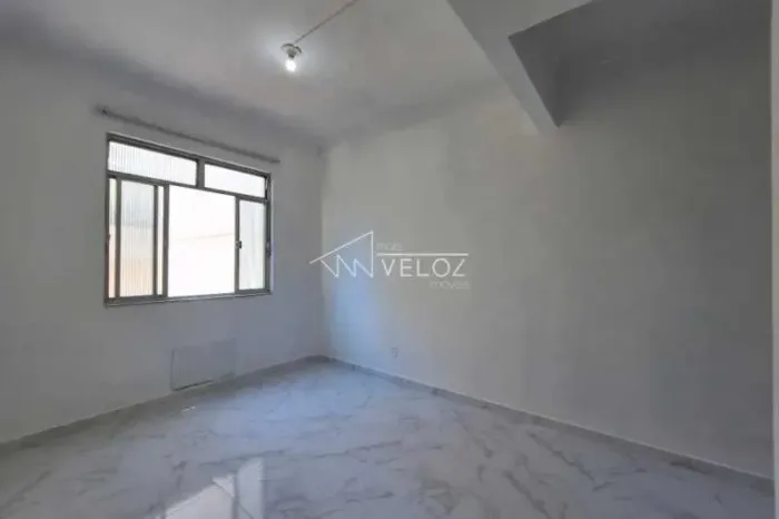 Apartamento : / Residencial / Catete