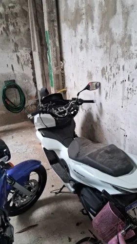 Pcx 160 apenas 8000km, 9 meses de uso, somente venda de peças, todas originais honda 