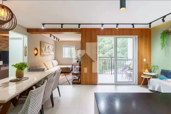 Apartamento com 2 dormitorios (1 suite e sala estendida) à Venda ou Permuta, 72m² - Condom