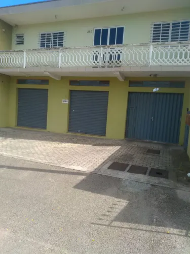 Aluga-se loja  são duas portas no total de 77 m ²