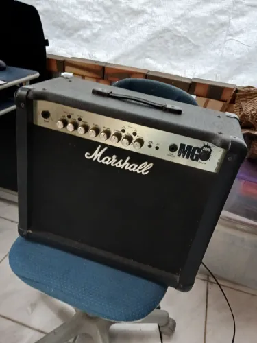 Marshall Mg30fx