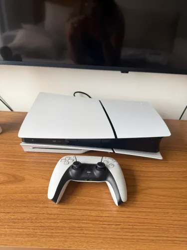 Vendo play station 5 slim