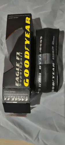 Pneu Goodyear SuperSport tubeless 700x28 novo