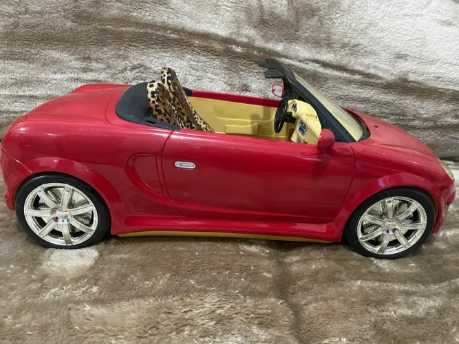 Carro conversível Barbie My Scene 2003