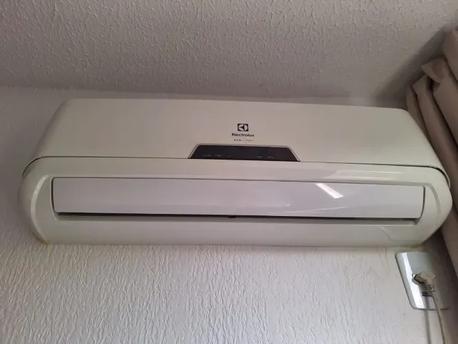 Ar Electrolux 9mil btus