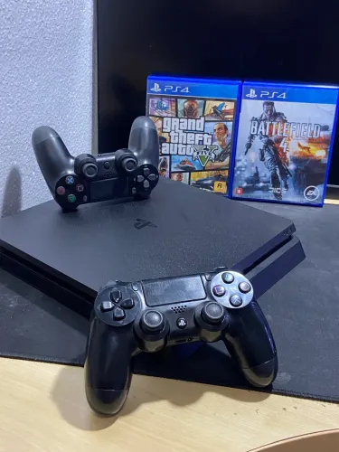 ? PS4 SLIM 500GB + 2 CONTROLES + 2 JOGOS | ENTREGA GRÁTIS EM PELOTAS ?