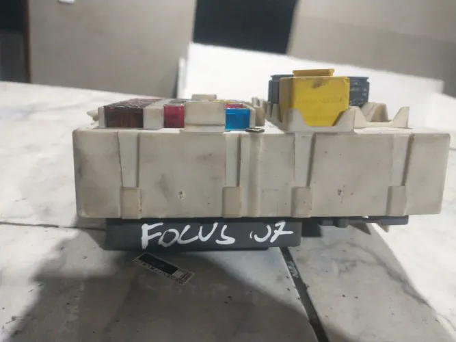 Caixa de fusíveis Ford Focus 2007