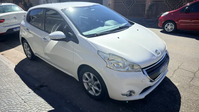 Peugeot 208 Active Pack 1.6 Flex 16V 5P Aut. 2015