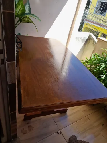 Mesa de madeira maciça 1'47 X 78
