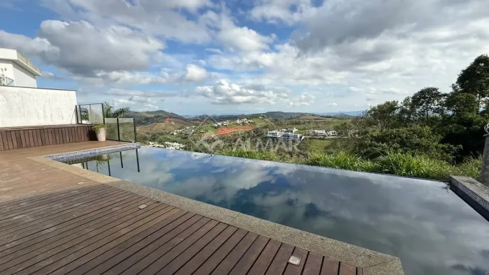 Casa 4 quartos - Novo Horizonte