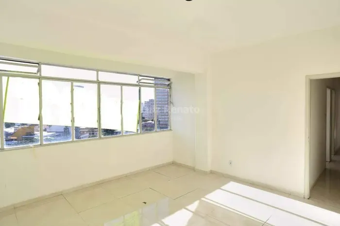 Apartamento à venda no Centro
