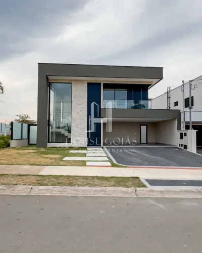 Sobrado de luxo com 3 suítes, piscina aquecida e automação no Condomínio Parqville Pinheir