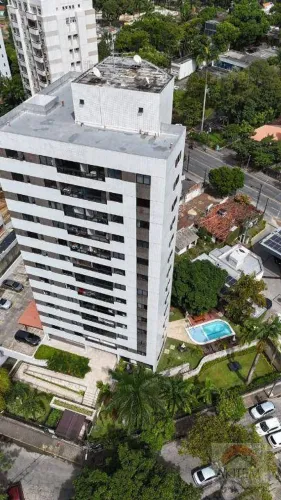 Reformado com Lazer e 2 Vagas em Casa Forte
