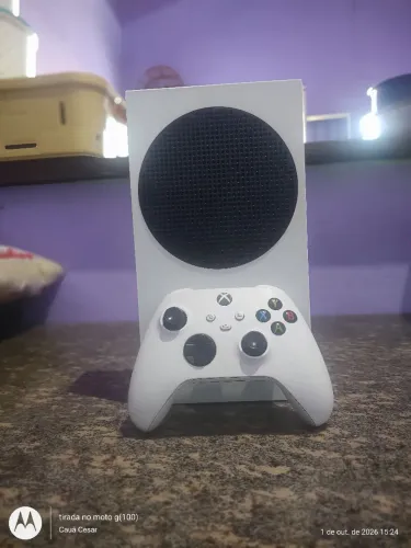 Xbox Series S + Red Dead Redemption 2 + Acessórios, troco por Nintendo Oled Desbloqueado.