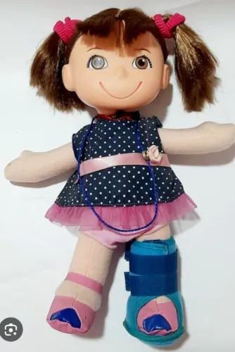 Boneca Nina com bota ortopédica AACD-Teleton original lacrada