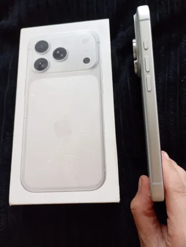 iPhone 17 Pro - 512GB - Bateria 97% - Na Caixa com Nota Fiscal e Garantia