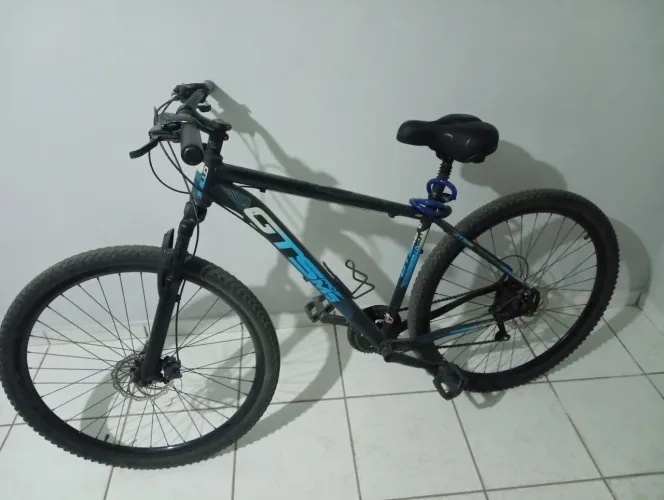 Bicicleta aro 29 quadro de alumínio
