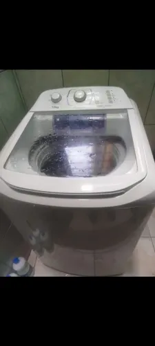 Máquina de lavar Eletrolux 12kg