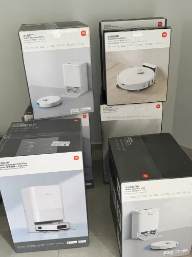 Xiaomi, Dream e Roborock - Robôs - com base - novos