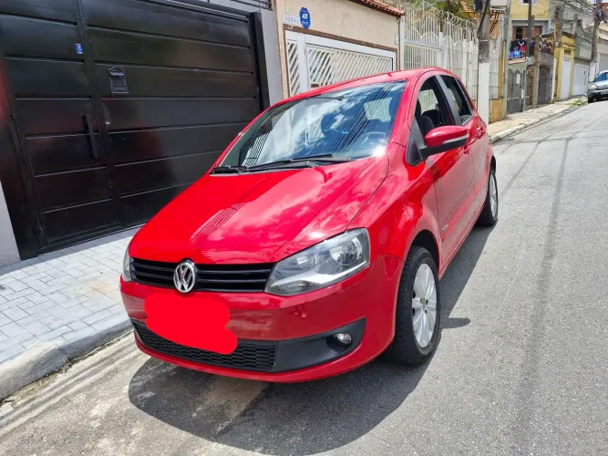 Volkswagen Fox 1.6 MI I Motion Total Flex 8V 5P 2013