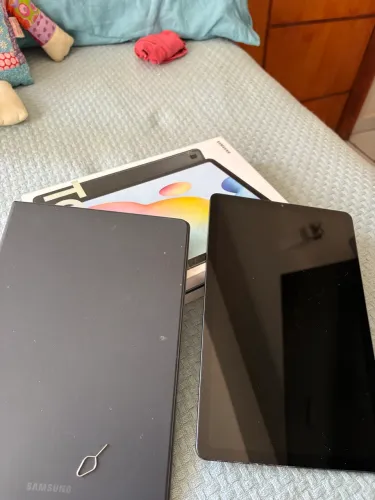 Tablet Tab S6 Lite com capinha
