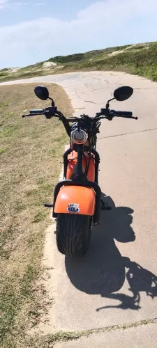 MOTO ELÉTRICA TUI 32KM POR HORA 60KM DE AUTONOMIA .
