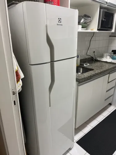 Geladeira - Seminova Eletrolux 260 Litros - Retirada em SP Capital Mooca