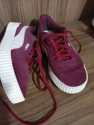 Tênis Puma bordo 37