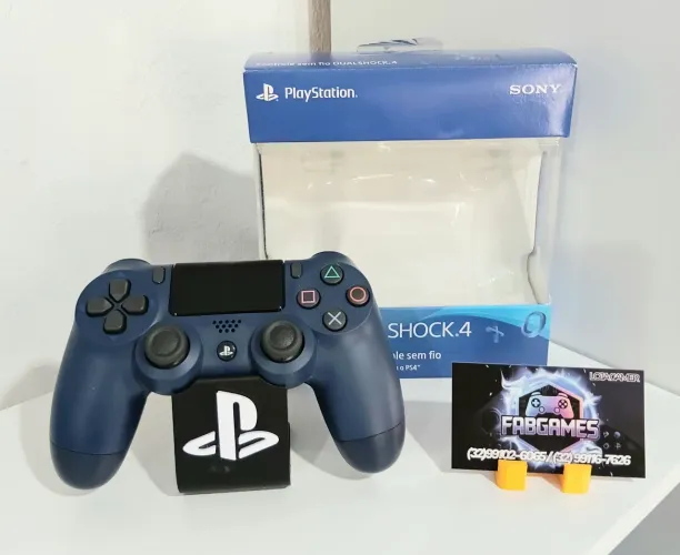 Controle PLAYSTATION 4 Semi nova. Aqui na LOJA FABGAMES