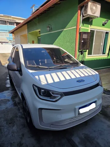 JAC E-JS1 62cv 5P Aut. (elétrico) 2023