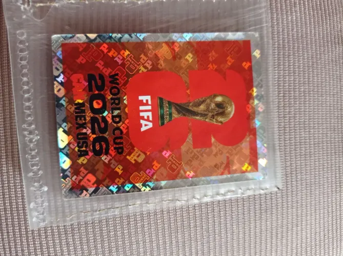 Figurinha da copa fwc6 em perfeito estado embalado