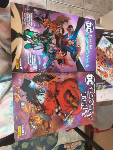 DC encontra Hanna Barbera hq