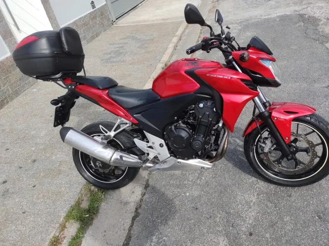 Vendo moto 15 mil + 13 parcelas 587