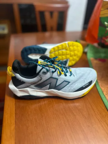 Tênis novo New balance 41