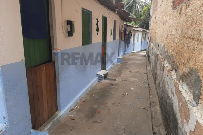 Terreno com villa de sete casas no feitosa ,1933 metros quadrados em Maceió,