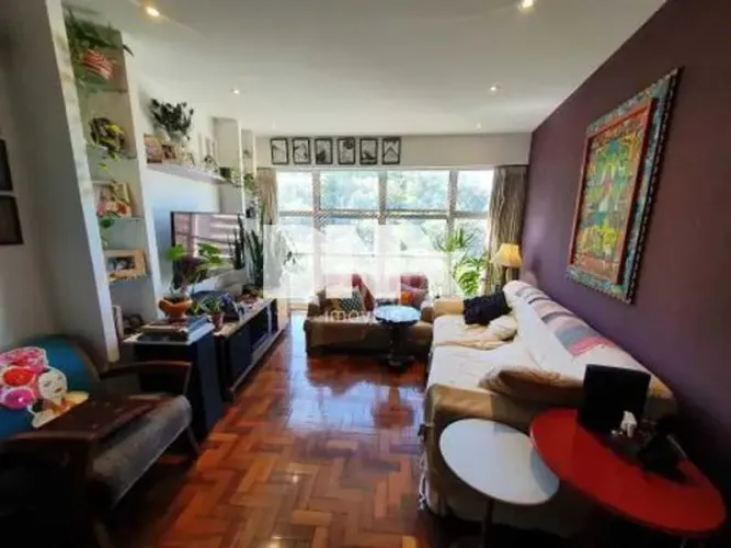 Apartamento - / Residencial / Lagoa