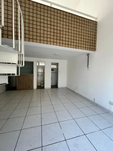 STUDIO/APTO/LOJA - BAIRRO PRADO - ESQUINA - NÍVEL DE RUA