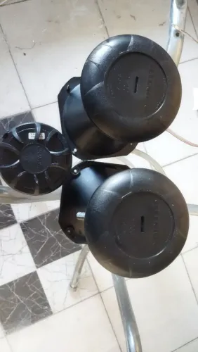 2 corneta selénium D200 8 hms e mais uma da Bravox 80 rms