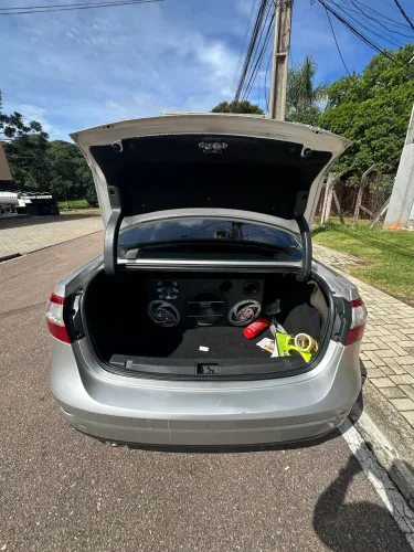 Renault Fluence Sedan Privilège 2.0 16V Flex AUT 2012
