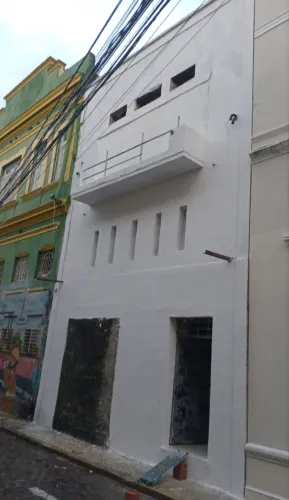 Prédio comercial junto ao Paço Alfândega