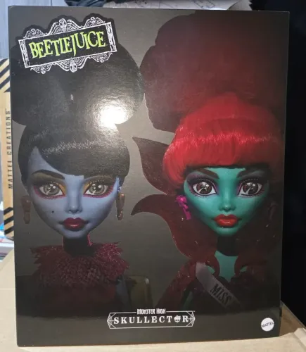 Bonecas Monster High Skullector Waiting Room Two Pack Beatlejuice