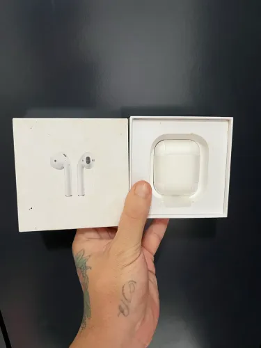 AirPods- com defeito