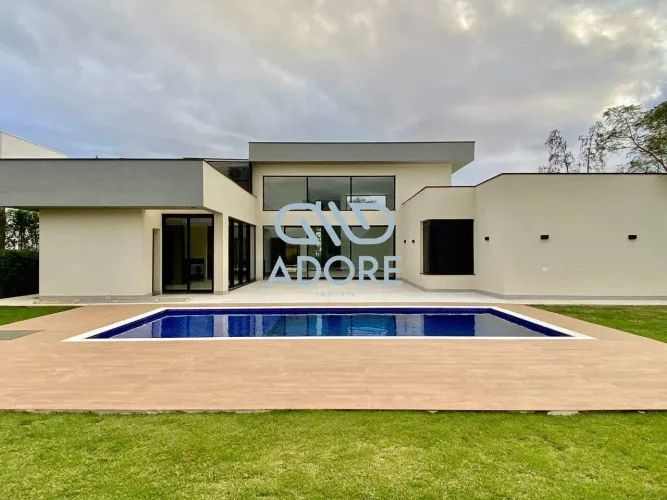 Casa para Aluguel no condomínio Fazenda Kurumin  Itu/SP | 4 Quartos| Piscina | Gramado