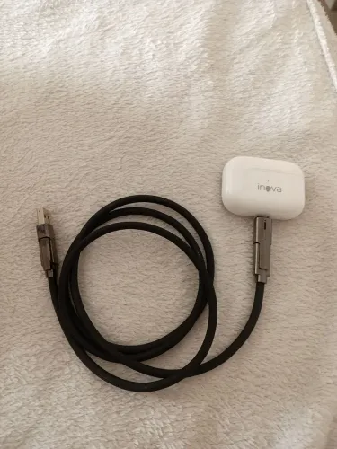 Fone de ouvido sem fio Bluetooth Inova + cabo carregador universal