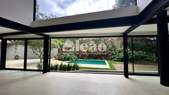 Condomínio Chácara Flora - Casa à venda com 3 suítes no Condomínio Chácara Flora em Valinh