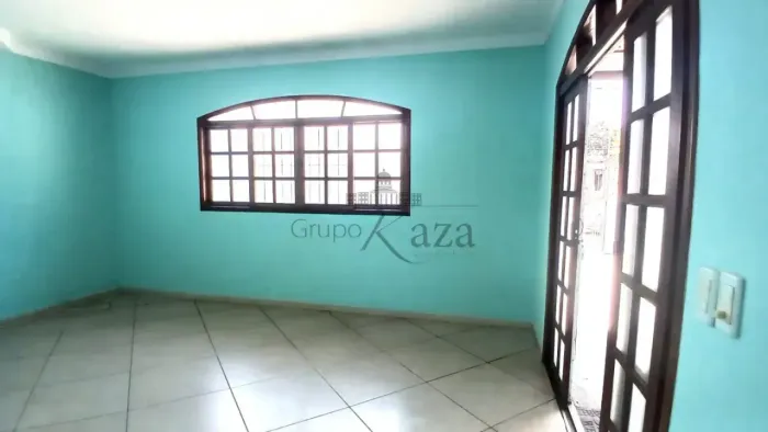 Oportunidade - Casa - Cidade Vista Verde - 3 Dormitórios - 200m².